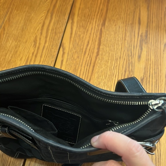 Vintage classic fabric Coach shoulder bag - Picture 3 of 3